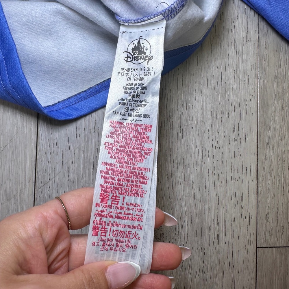 Her universe Walt Disney world Cinderella castle blue sweatshirt long sleeve sm - Picture 5 of 9
